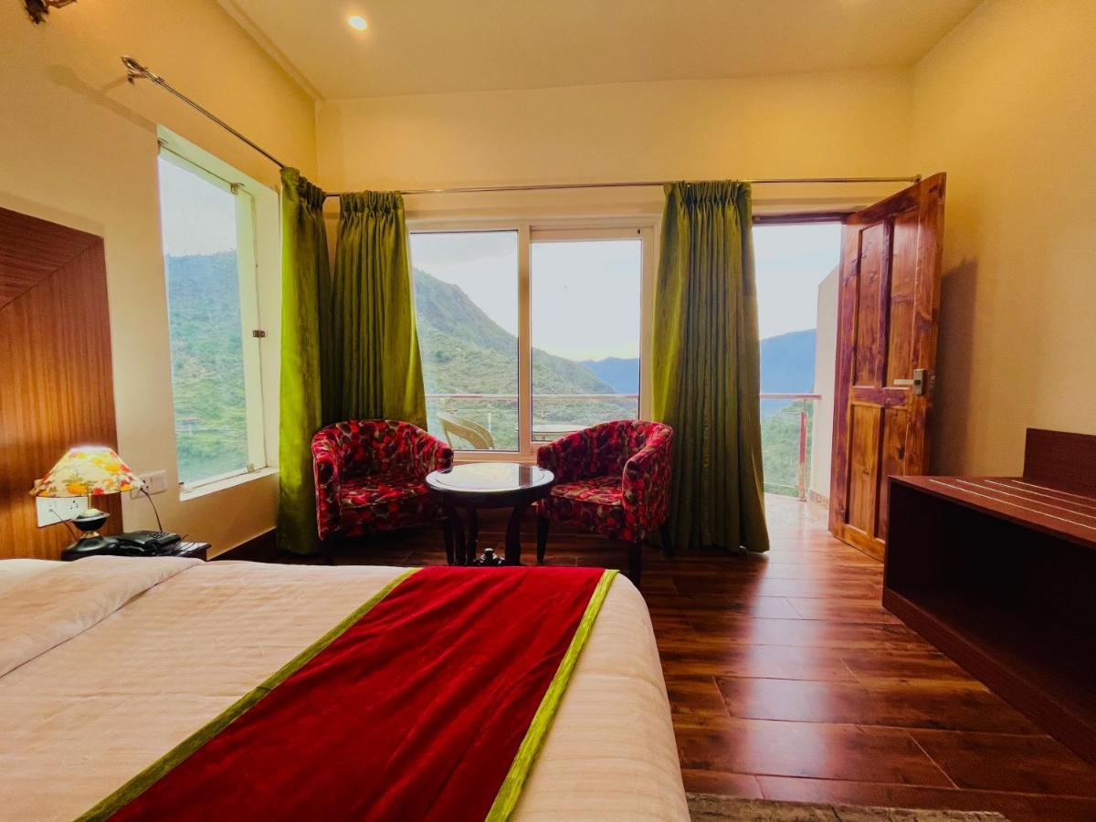 Kempty Myst Resort, Mussoorie - A Comfortable Stay Kültér fotó