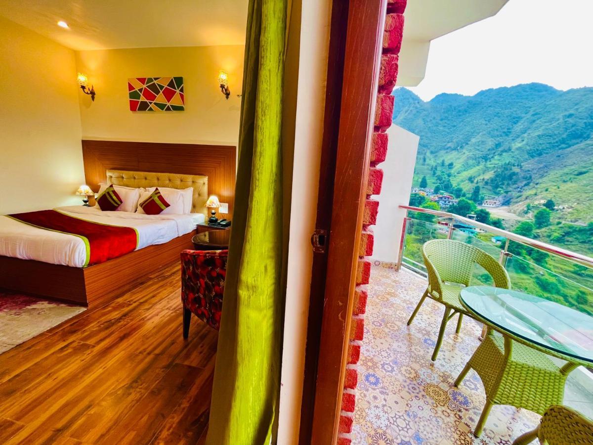 Kempty Myst Resort, Mussoorie - A Comfortable Stay Kültér fotó