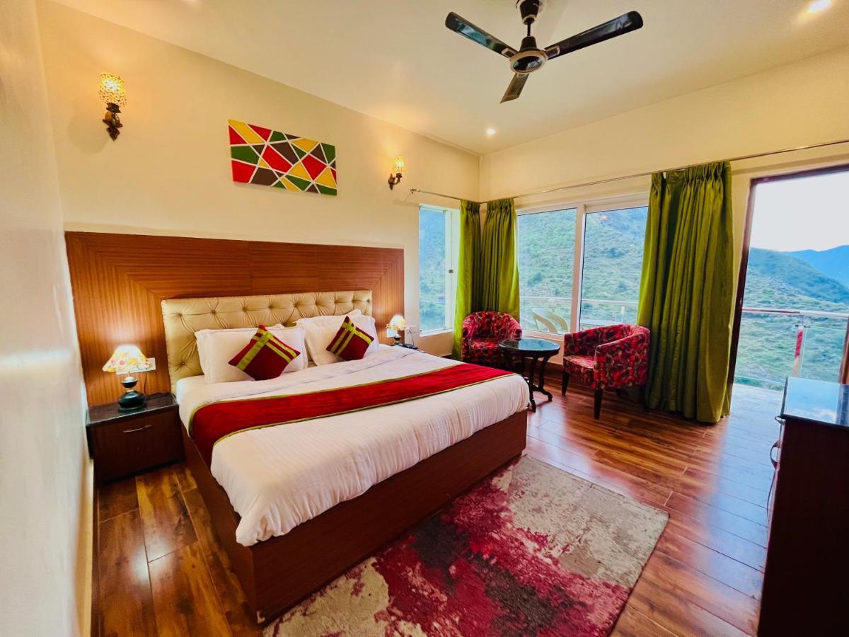 Kempty Myst Resort, Mussoorie - A Comfortable Stay Kültér fotó