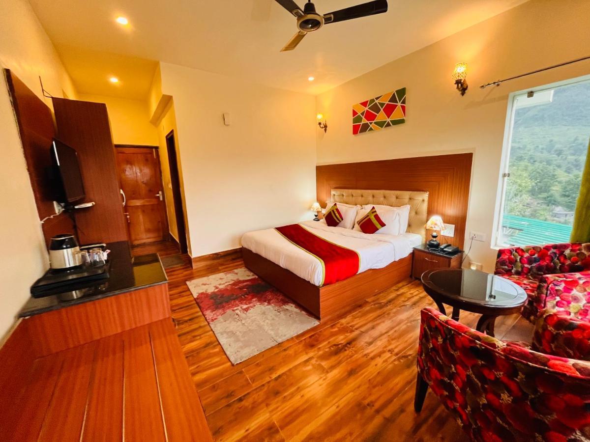 Kempty Myst Resort, Mussoorie - A Comfortable Stay Kültér fotó